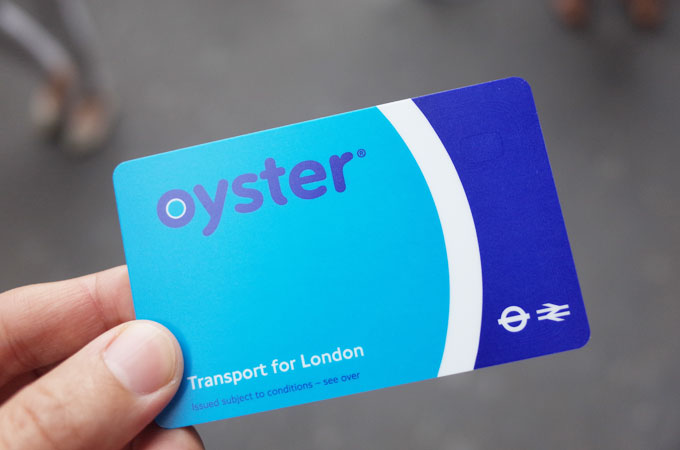 オイスターカードの買い方とロンドン地下鉄やバスの乗り方！これさえ知ってたらもう迷わない（はず）！ | Something Plus