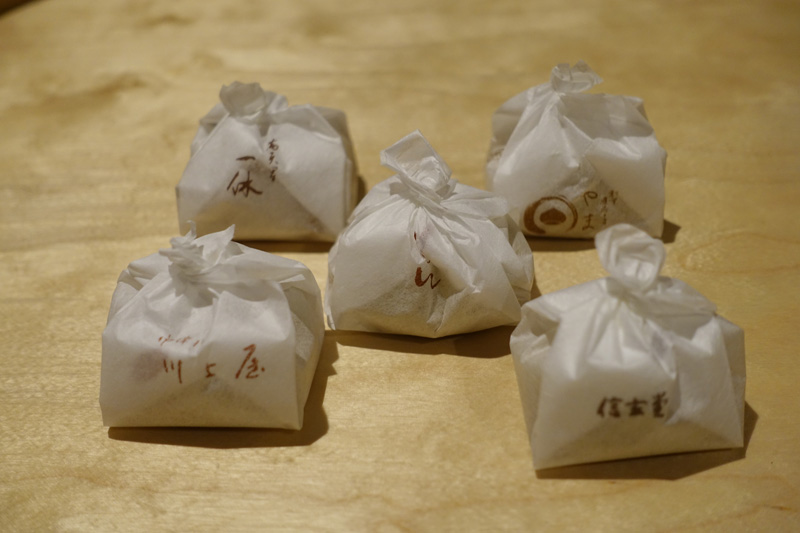 中津川名物の栗きんとん食べ比べ